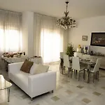 לינה וארוחת בוקר Rosa Dei Venti 3*